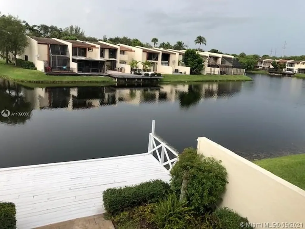 10463 SW 78th Street Miami FL 33173