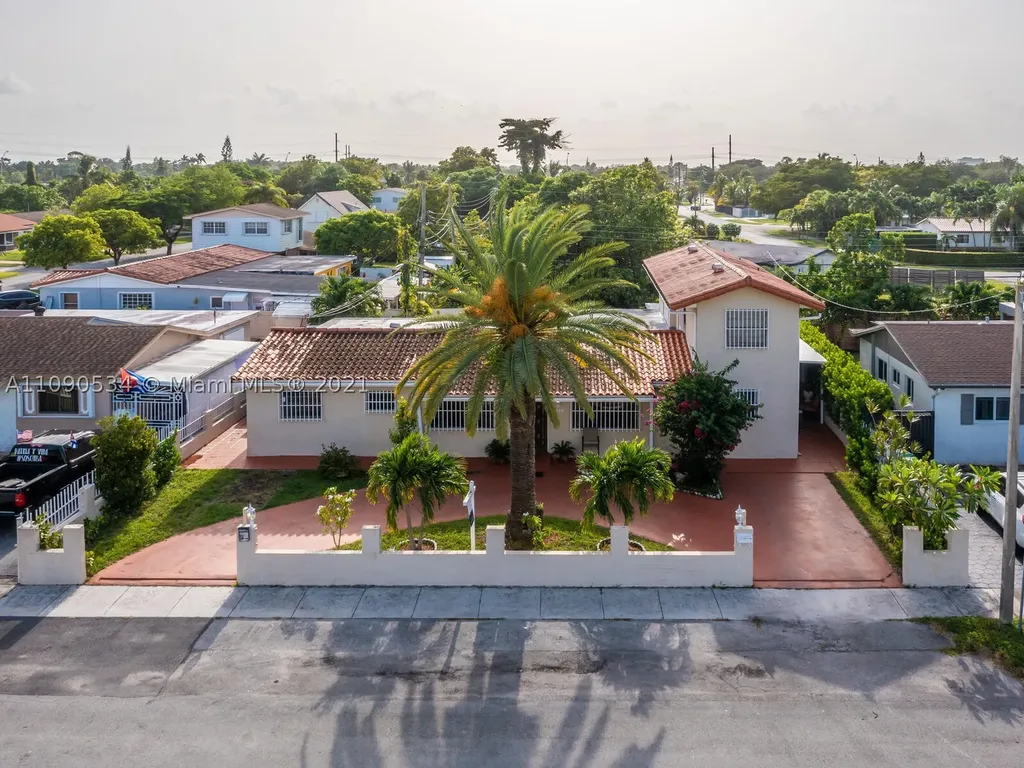 2820 SW 95th Avenue Miami FL 33165