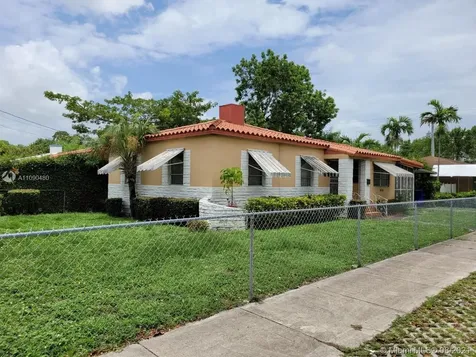 3800 NW 13th Avenue Miami FL 33142