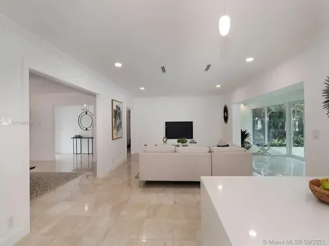 8110 Old Cutler Road Coral Gables FL 33143