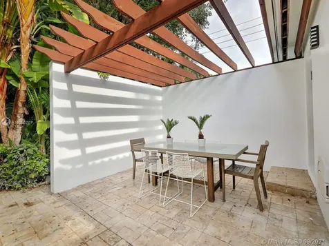 8110 Old Cutler Road Coral Gables FL 33143