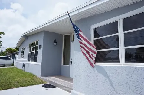 3730 SW 32nd Avenue West Park FL 33023