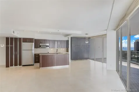 19707 Turnberry Way Aventura FL 33180