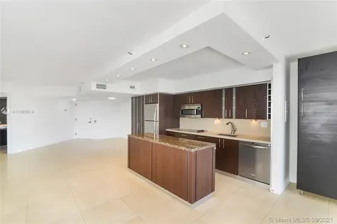 19707 Turnberry Way Aventura FL 33180