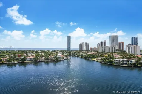 19707 Turnberry Way Aventura FL 33180