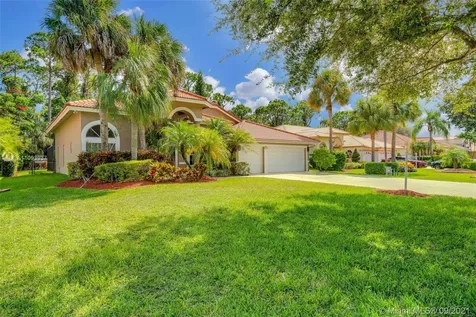 8566 NW 43rd Court Coral Springs FL 33065