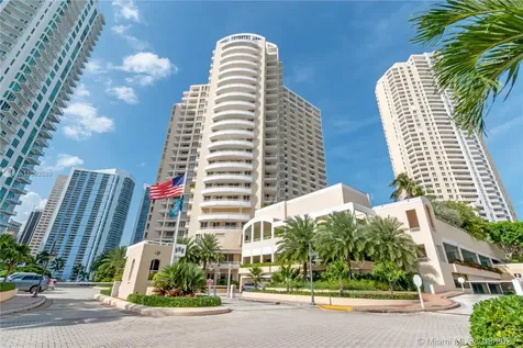 888 Brickell Key Drive Miami FL 33131