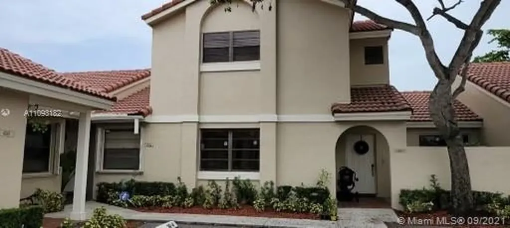 6237 NW 171st Street Hialeah FL 33015