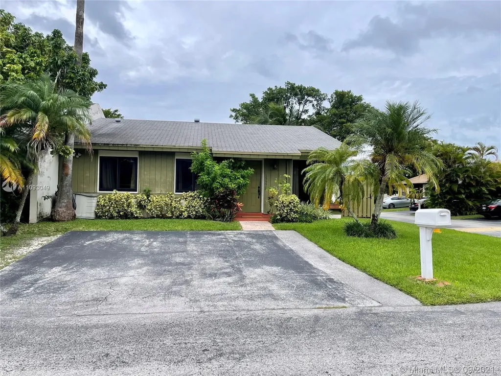12225 SW 115th Terrace Miami FL 33186