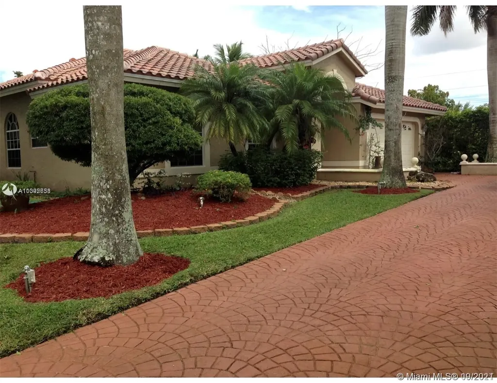 12284 SW 1st Street Coral Springs FL 33071