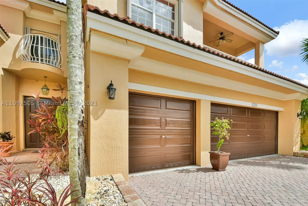 12320 NW 48th Drive Coral Springs FL 33076