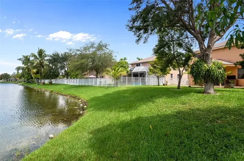 3770 Woodfield Drive Coconut Creek FL 33073
