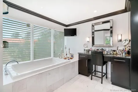 143 Rosales Court Coral Gables FL 33143