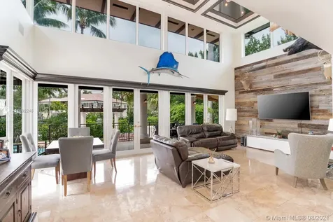 143 Rosales Court Coral Gables FL 33143