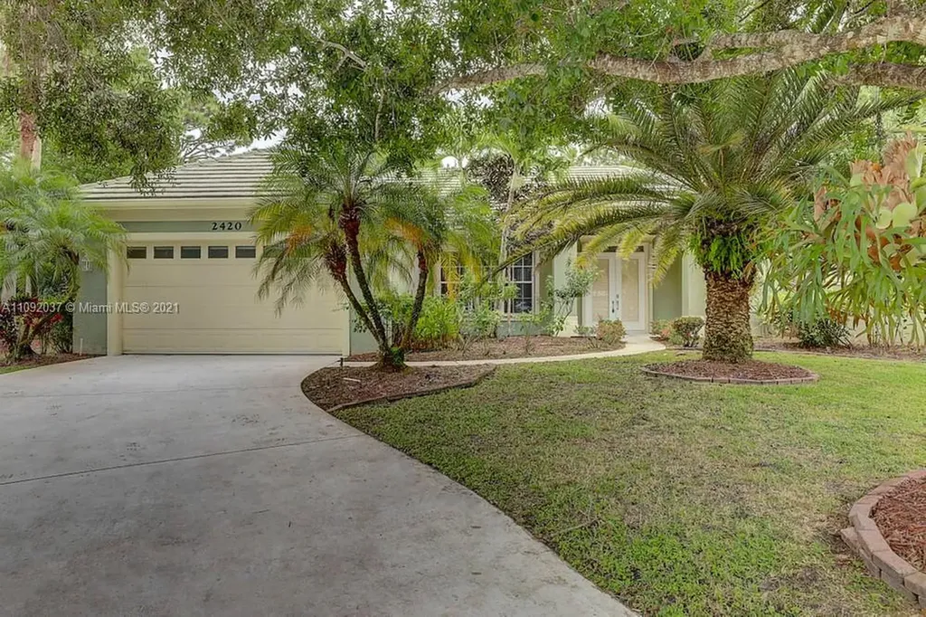 2420 SW Carriage Place Palm City FL 34990