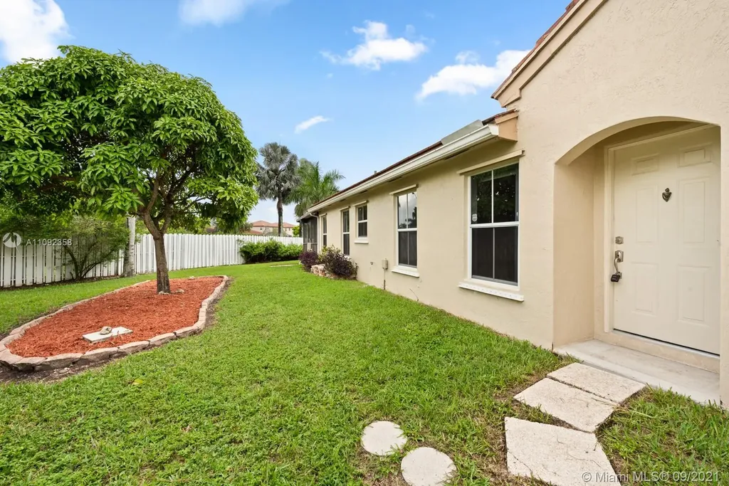 1900 NW 190th Avenue Pembroke Pines FL 33029
