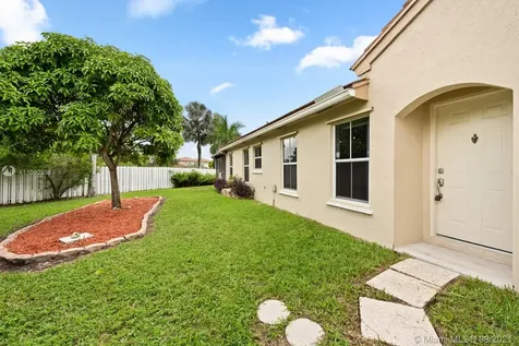 1900 NW 190th Avenue Pembroke Pines FL 33029