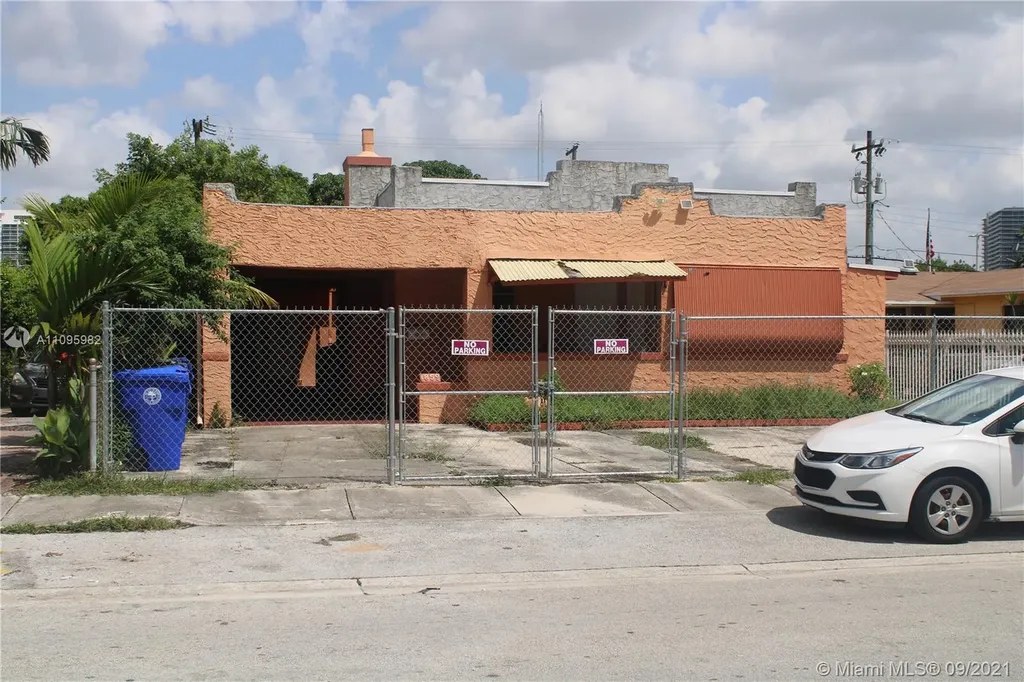 1857 NW 6th Street Miami FL 33125