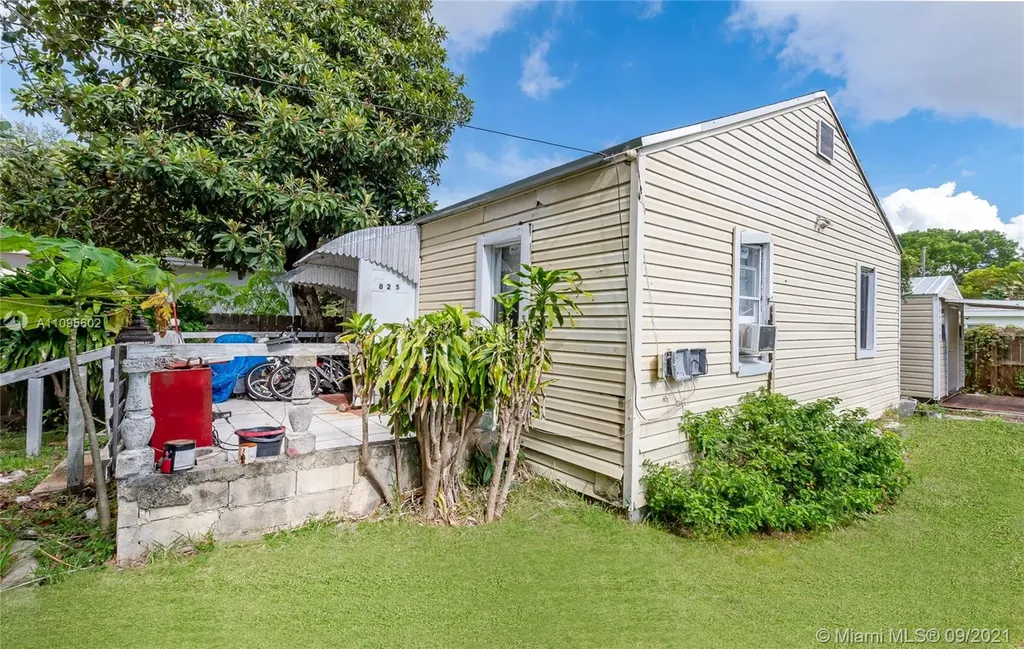 825 NW 50th Street Miami FL 33127