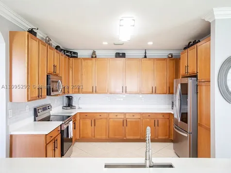 18862 SW 77th Court Cutler Bay FL 33157