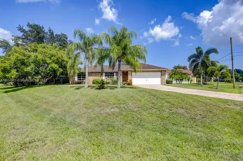 681 SW College Park Road Port St. Lucie FL 34953