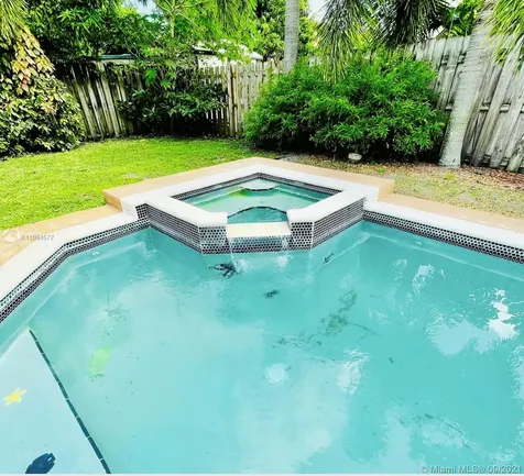 708 SW 1st Avenue Boynton Beach FL 33426
