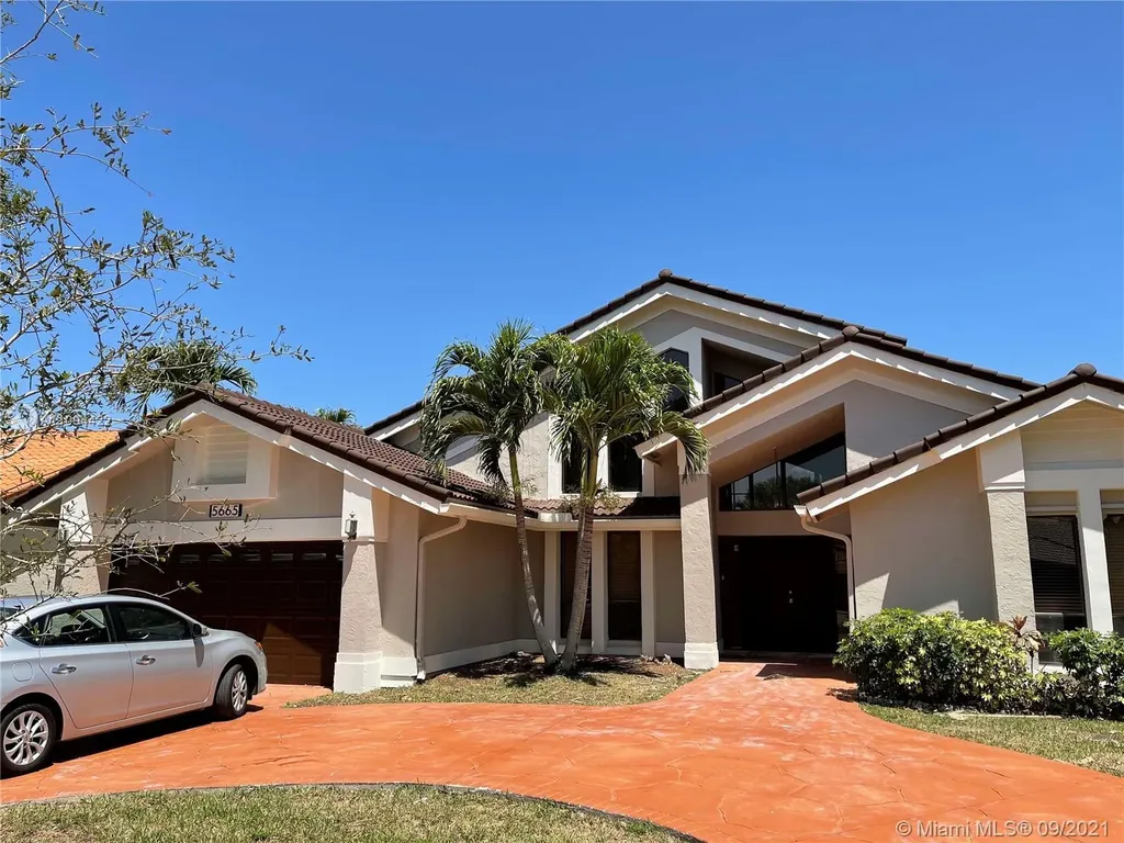 5665 NW 88th Terrace Coral Springs FL 33067