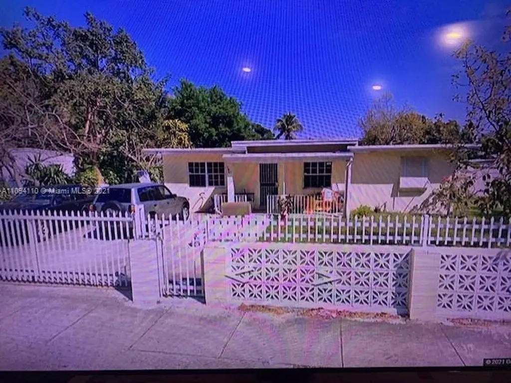 1041 NW 139th Street Miami FL 33168