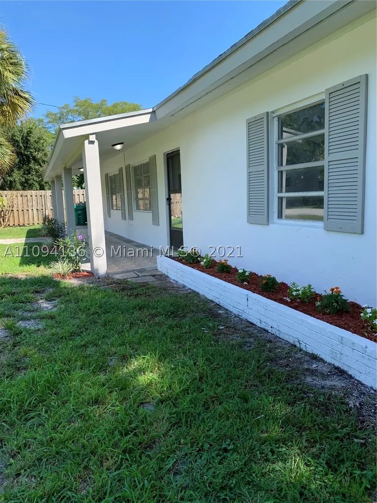 2111 Donald Street Fort Pierce FL 34946