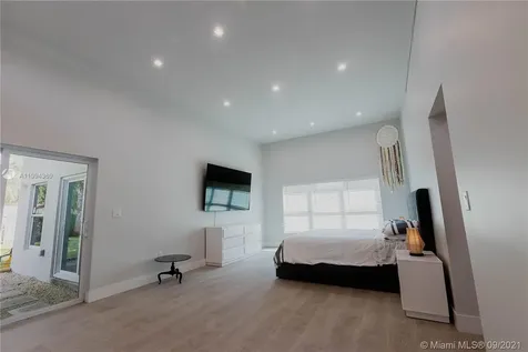 7945 SW 97th Terrace Miami FL 33156