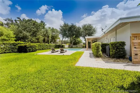 7945 SW 97th Terrace Miami FL 33156