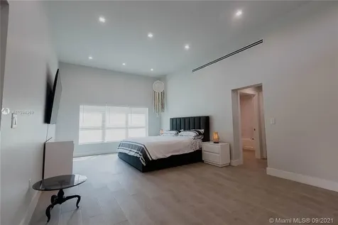 7945 SW 97th Terrace Miami FL 33156