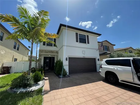 3516 W 106th Terrace Hialeah FL 33018