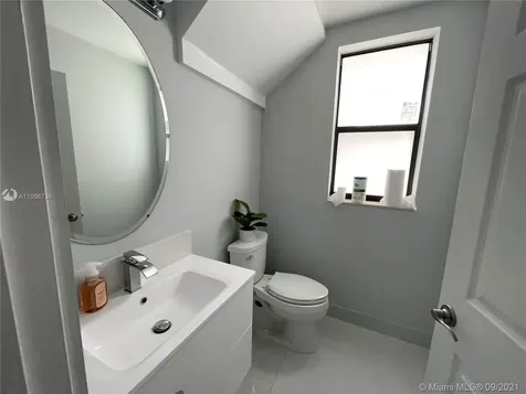 3516 W 106th Terrace Hialeah FL 33018