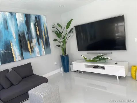 3516 W 106th Terrace Hialeah FL 33018