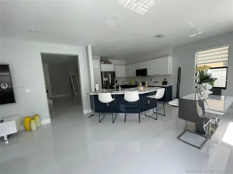 3516 W 106th Terrace Hialeah FL 33018
