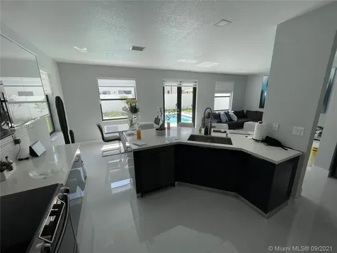 3516 W 106th Terrace Hialeah FL 33018