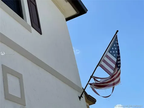 3516 W 106th Terrace Hialeah FL 33018