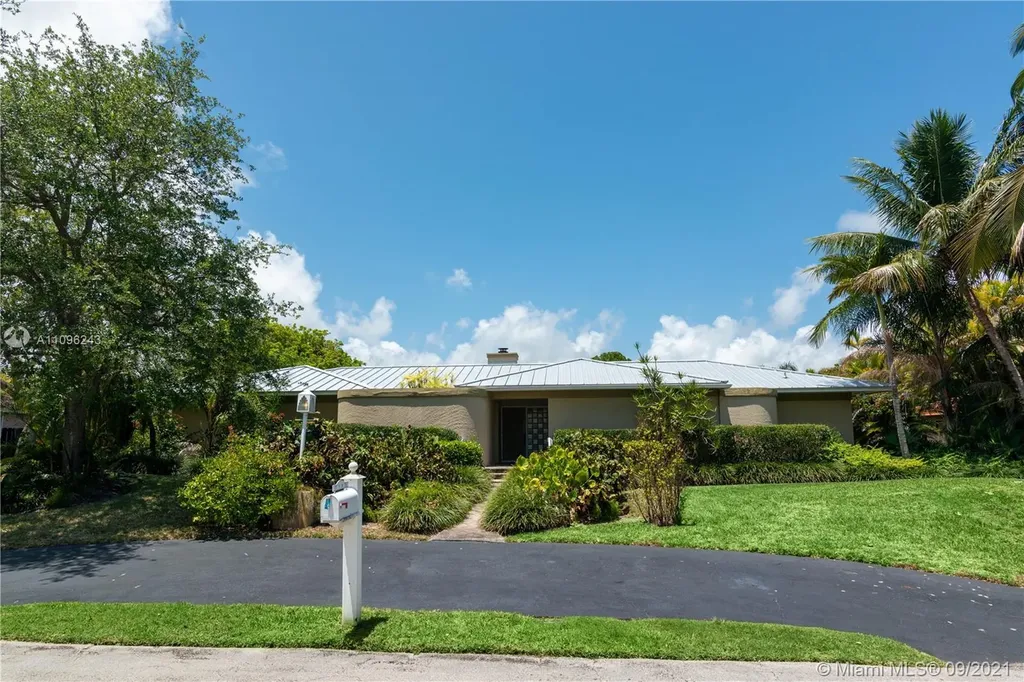 7721 SW 180th Terrace Palmetto Bay FL 33157