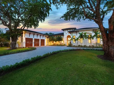 8341 SW 54th Avenue Miami FL 33143