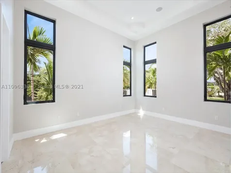 8341 SW 54th Avenue Miami FL 33143