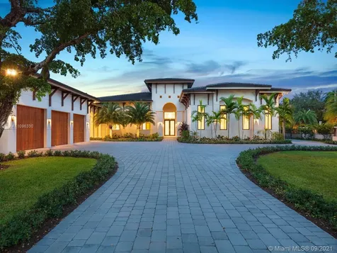 8341 SW 54th Avenue Miami FL 33143