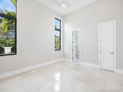 8341 SW 54th Avenue Miami FL 33143