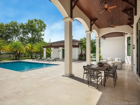 8341 SW 54th Avenue Miami FL 33143
