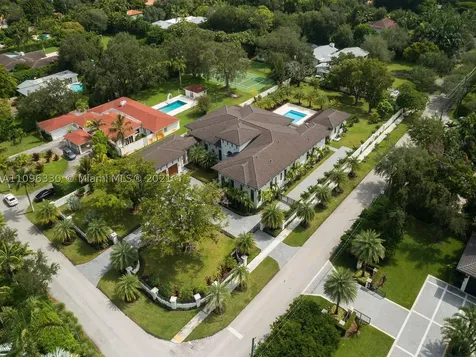 8341 SW 54th Avenue Miami FL 33143