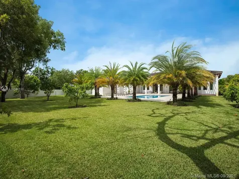 8341 SW 54th Avenue Miami FL 33143