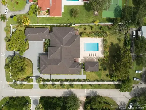 8341 SW 54th Avenue Miami FL 33143