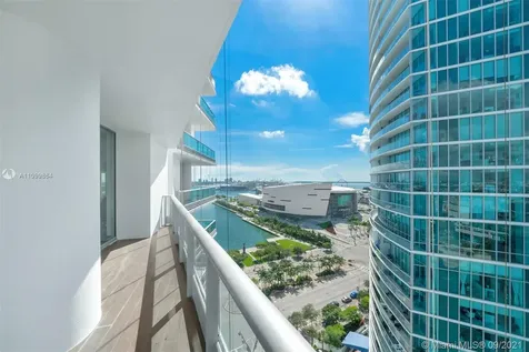 900 Biscayne Boulevard Miami FL 33132