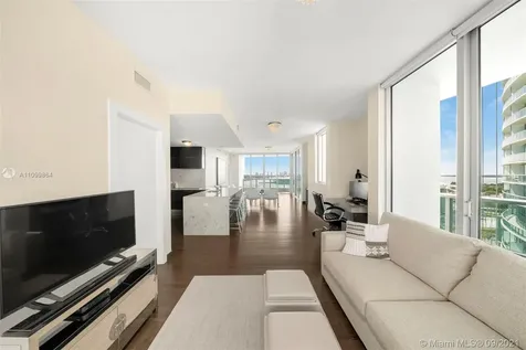 900 Biscayne Boulevard Miami FL 33132
