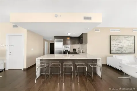 900 Biscayne Boulevard Miami FL 33132